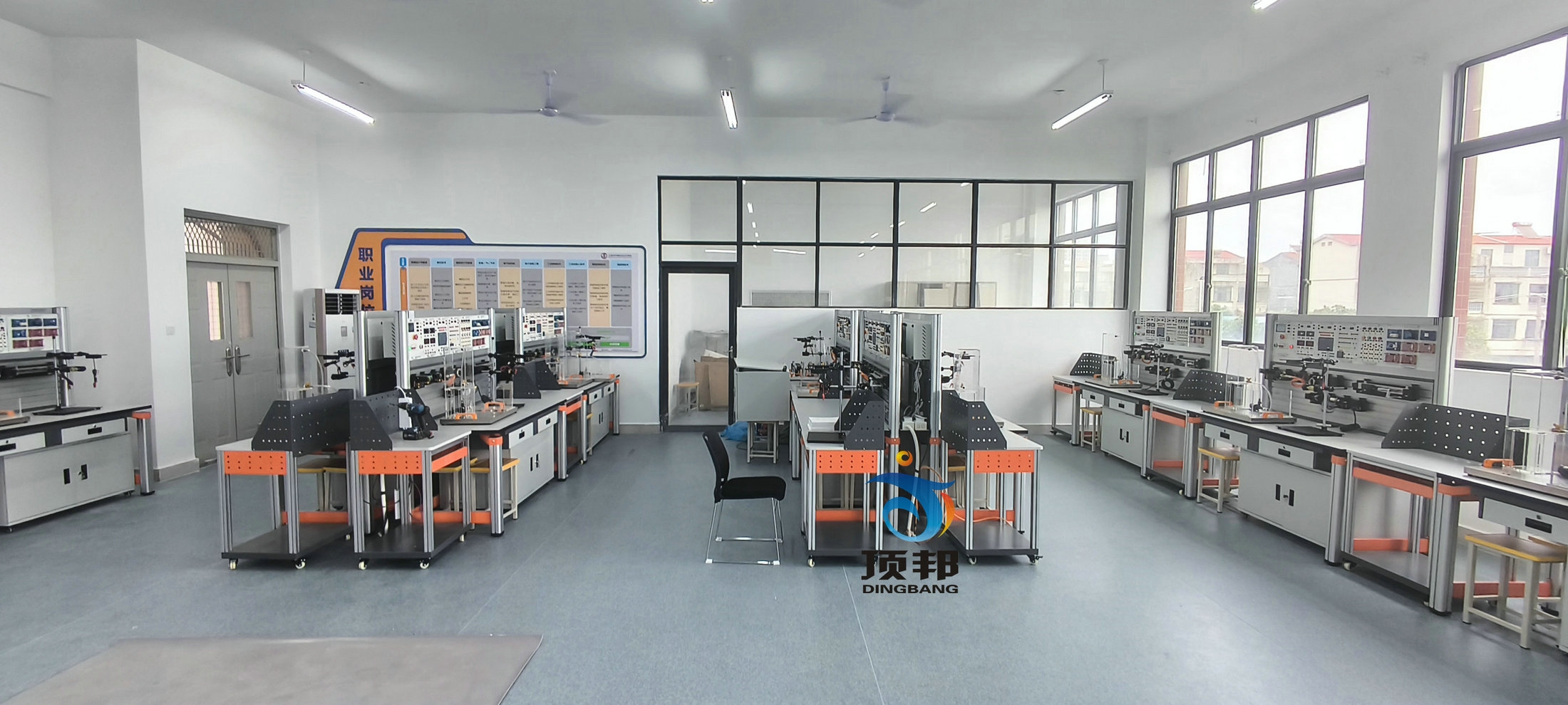 工业传感器检测及控制实训台(图3) 工业传感器检测及控制实训台