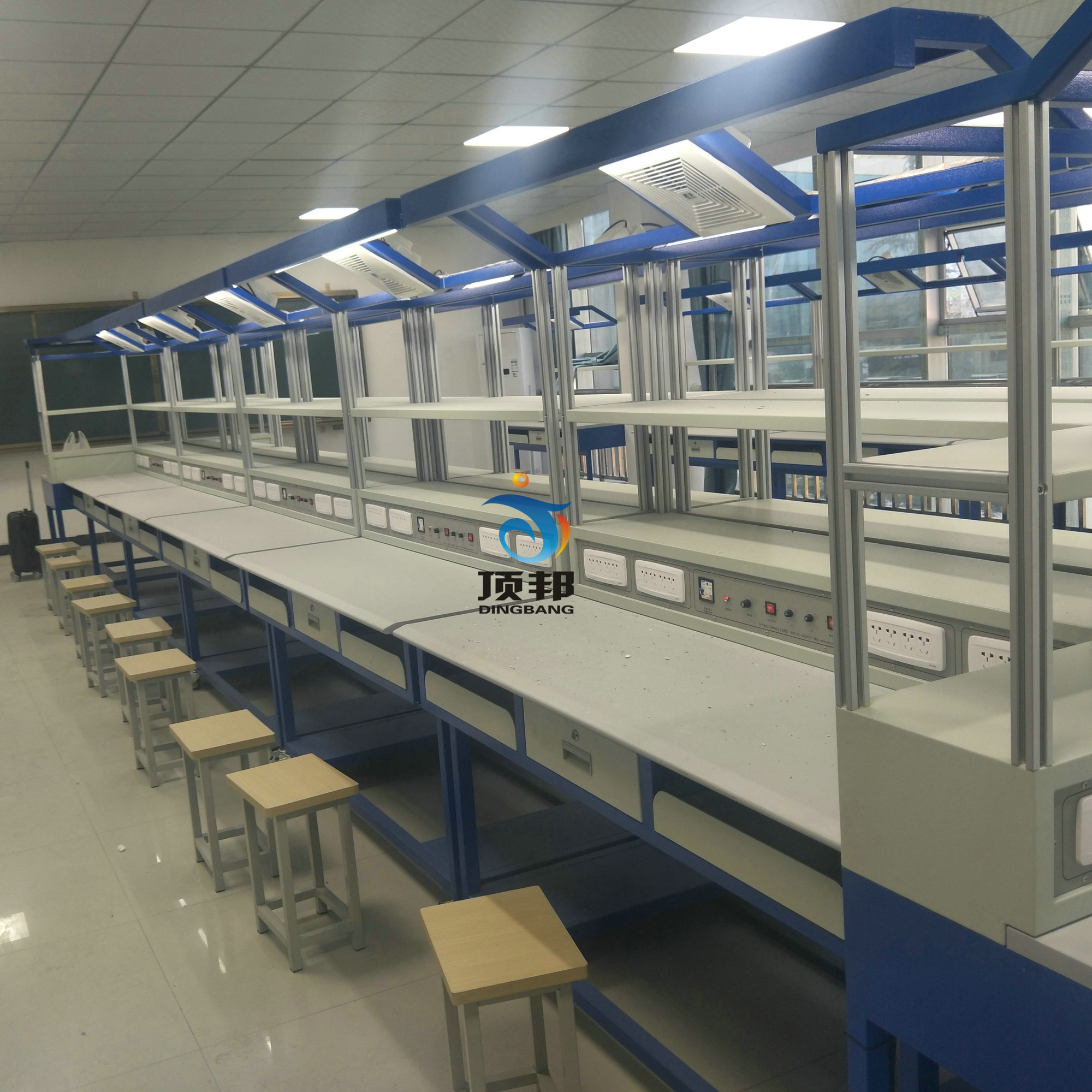 信阳市第六高级职业中学计算机组装与维护实训装置