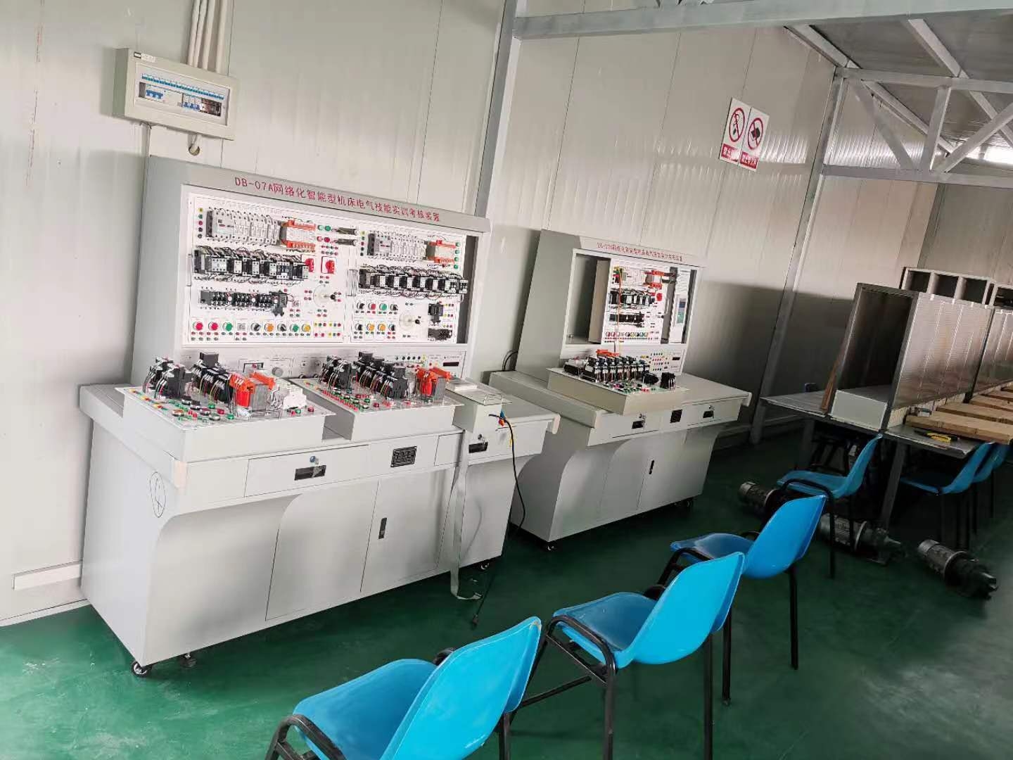 南京华东信息工程技工学校物流仓储、机床实训设备(图5)