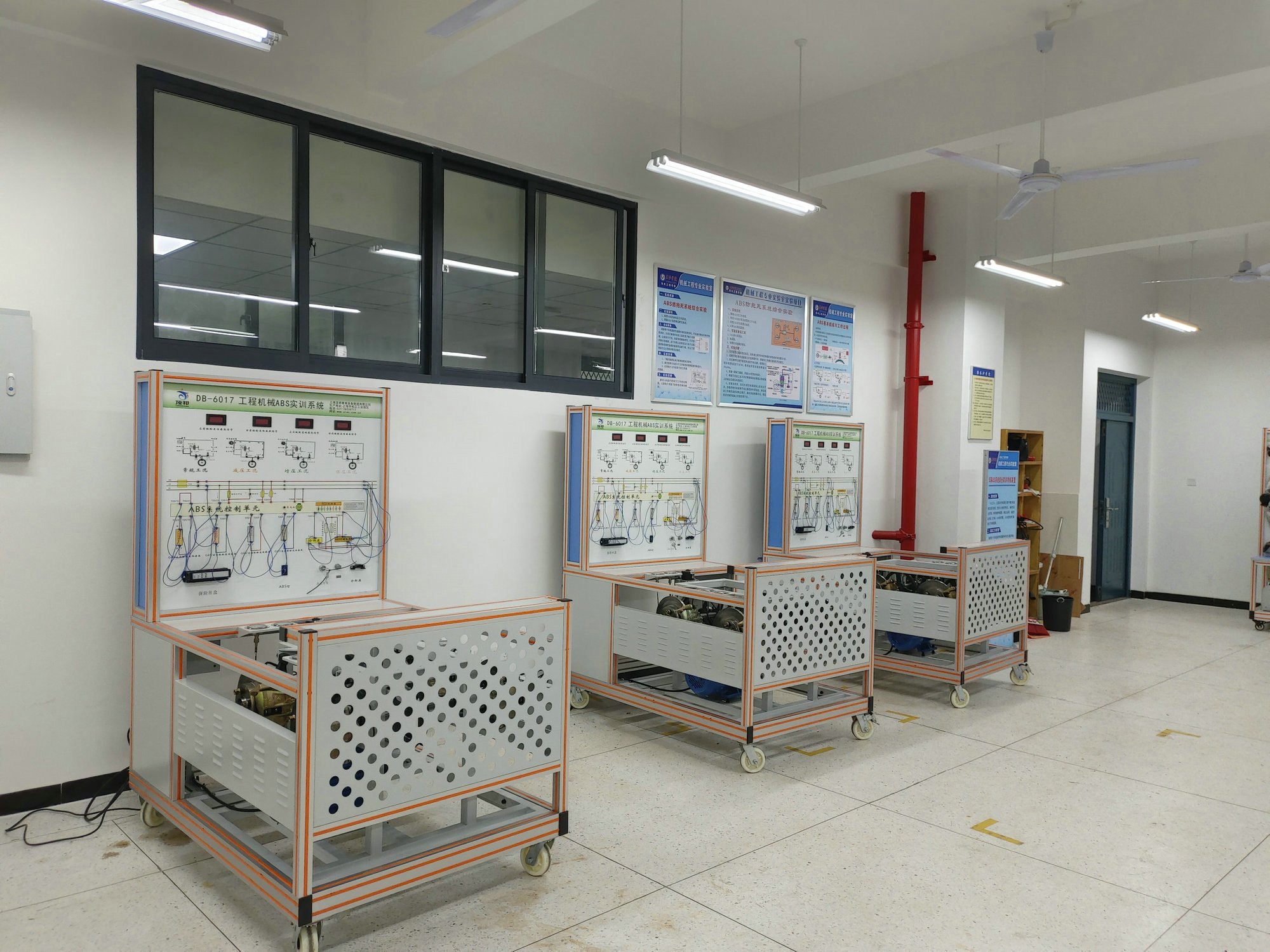 工程机械ABS实训系统